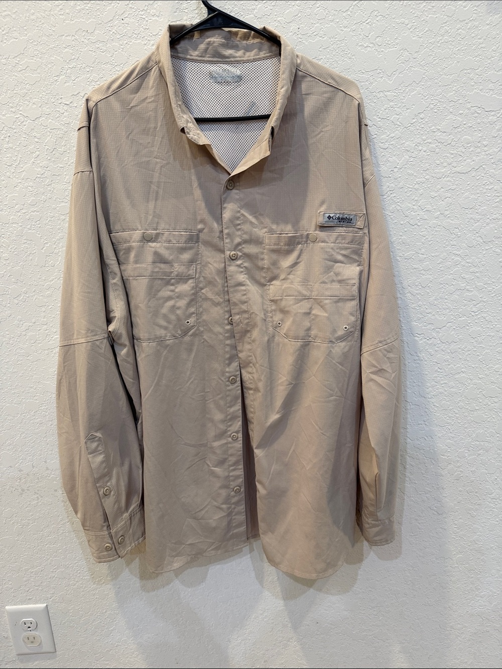 Columbia Beige Lightweight Long-Sleeve Shirt Jacket